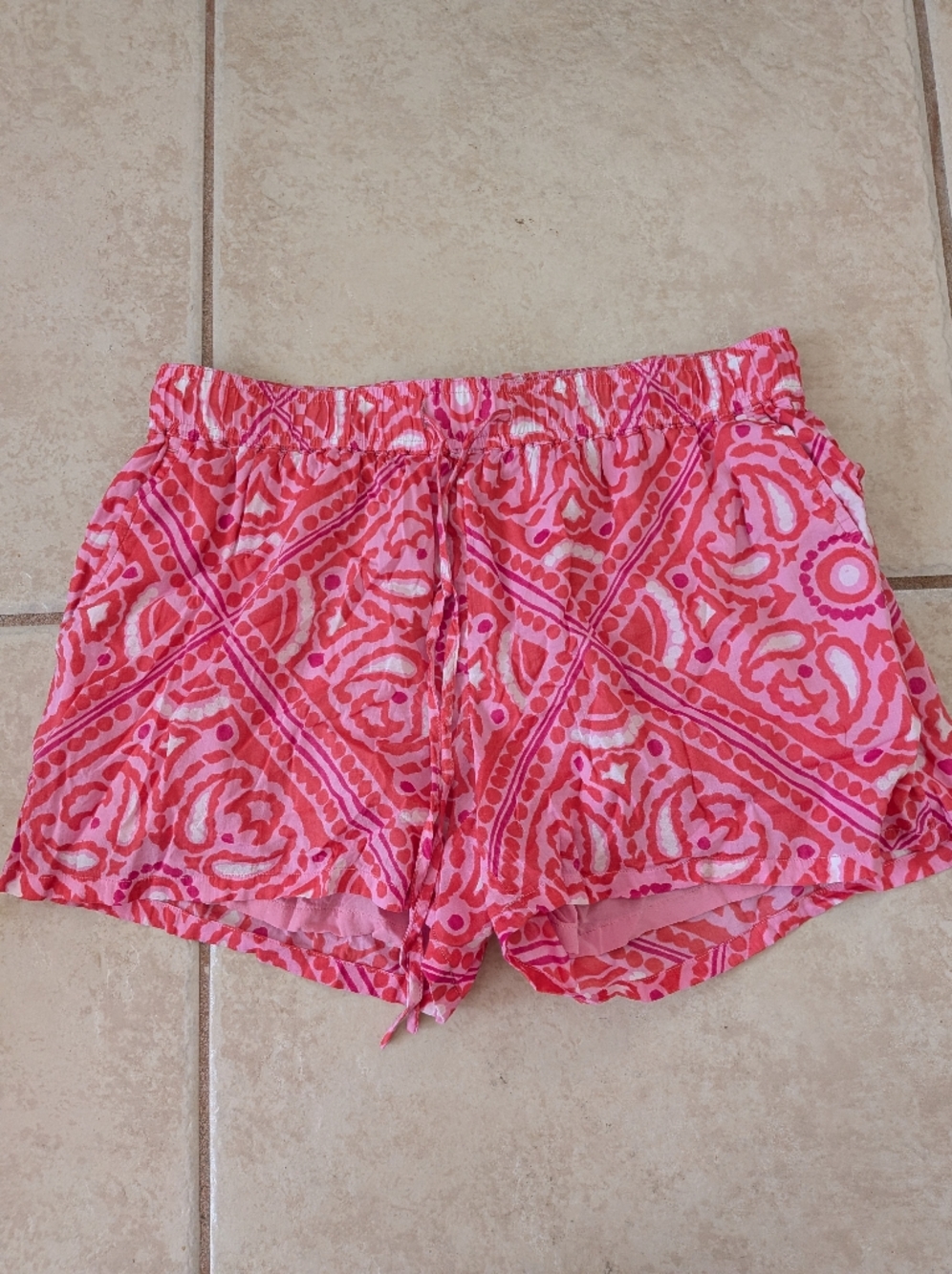 Vineyard Vines Pink Shorts Size Small